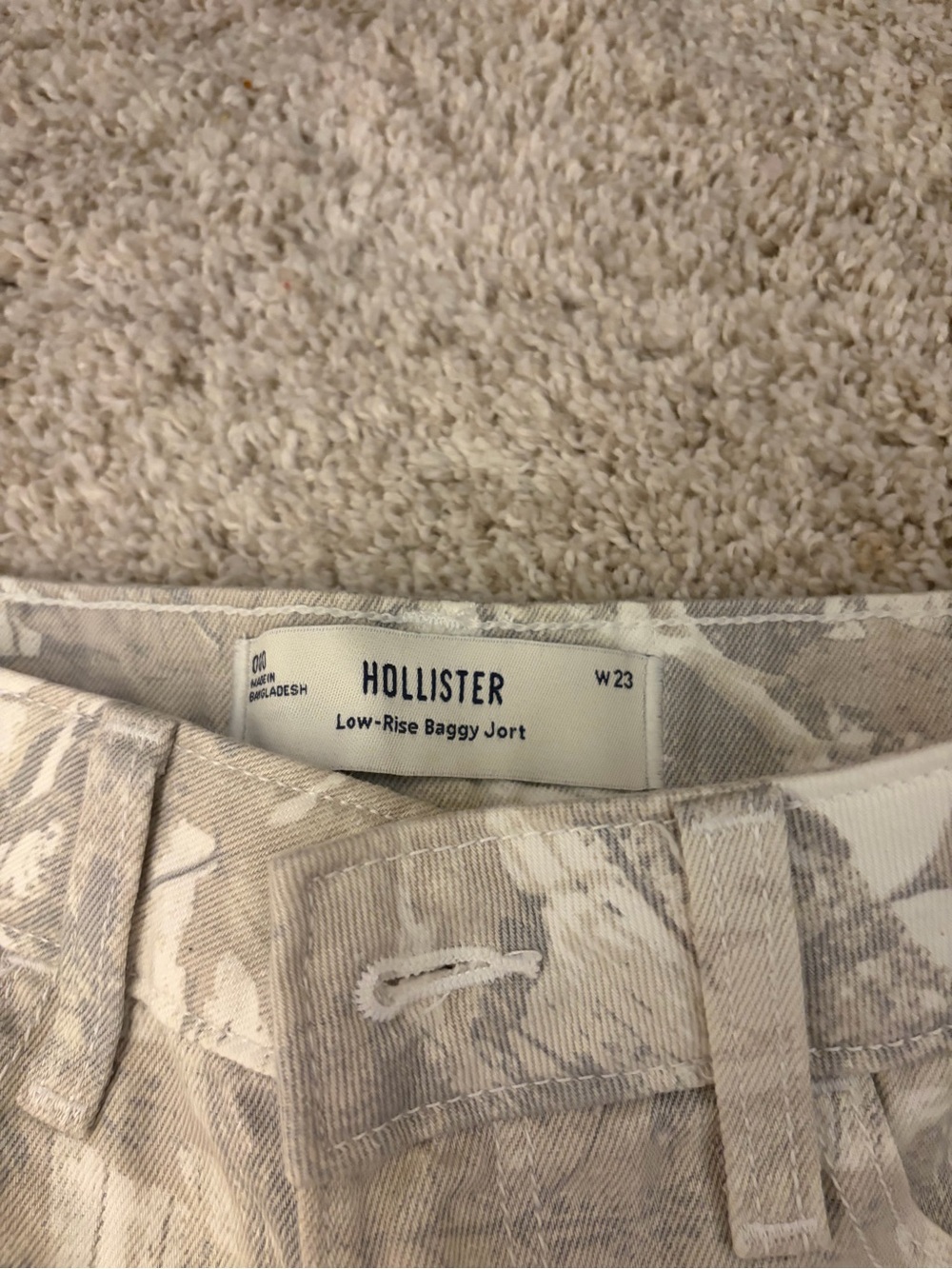 Hollister Beige camo Print Casual Shorts - Picture 2 of 4